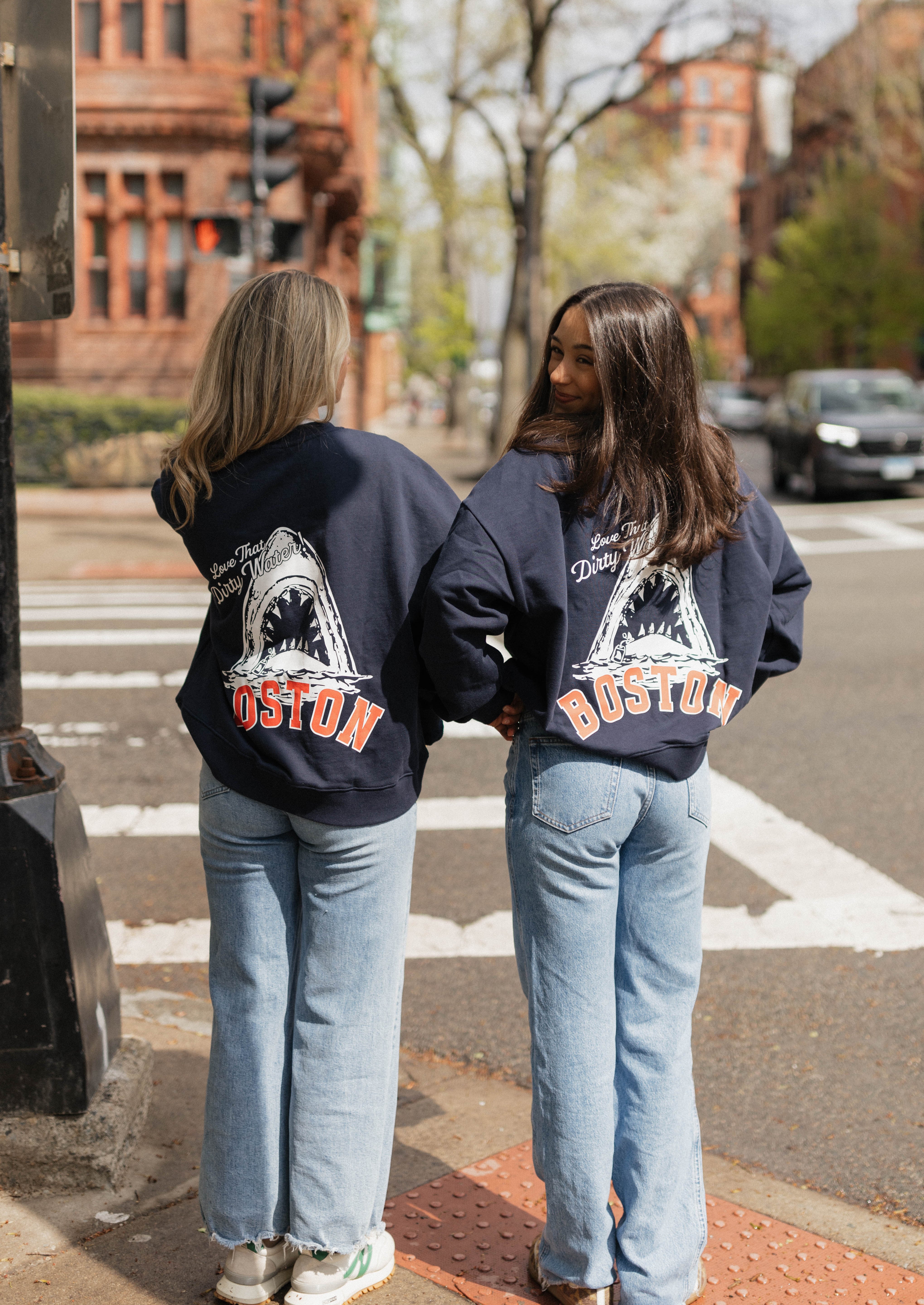 BOSTON CREWNECK
