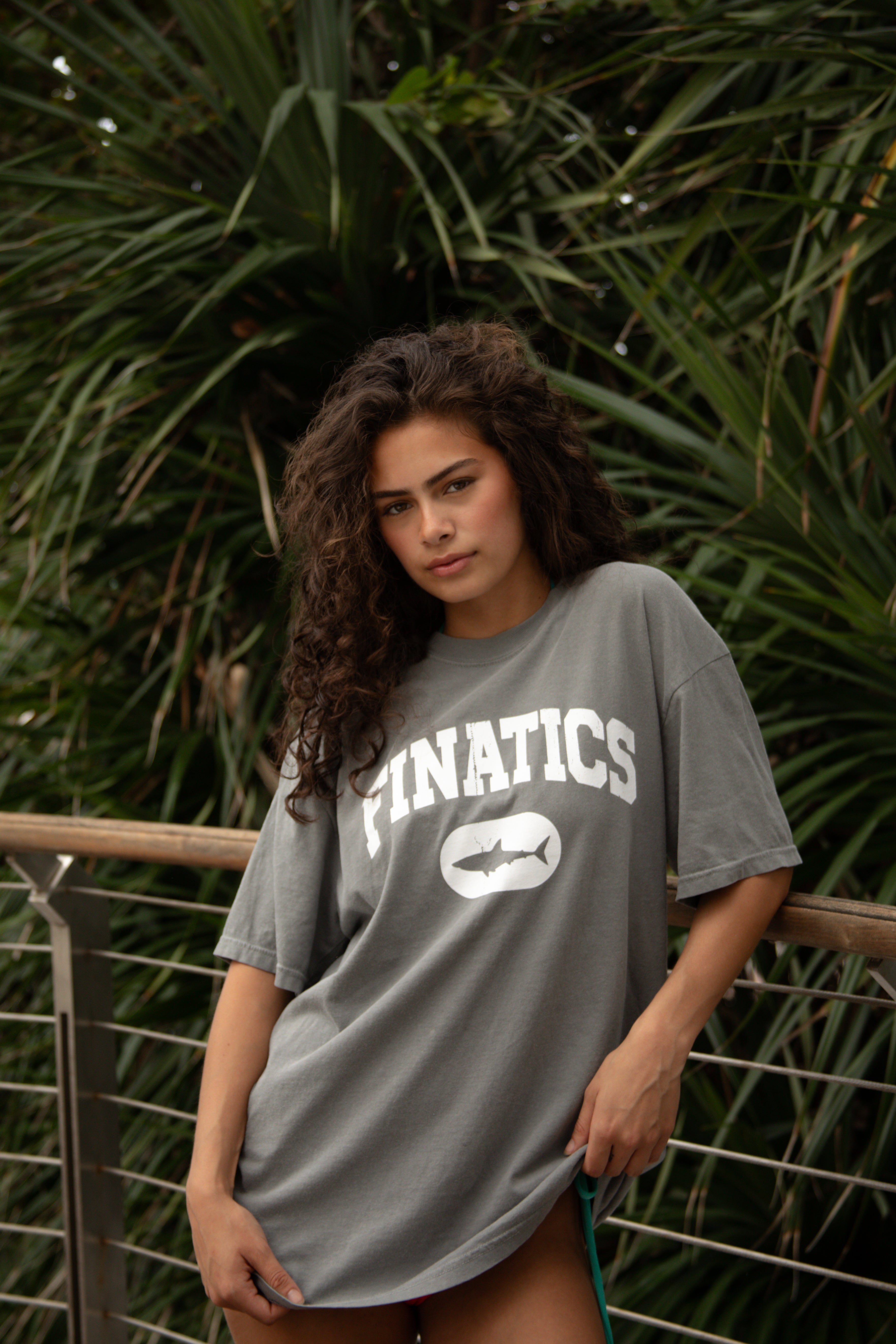 VARSITY TEE - GRAY