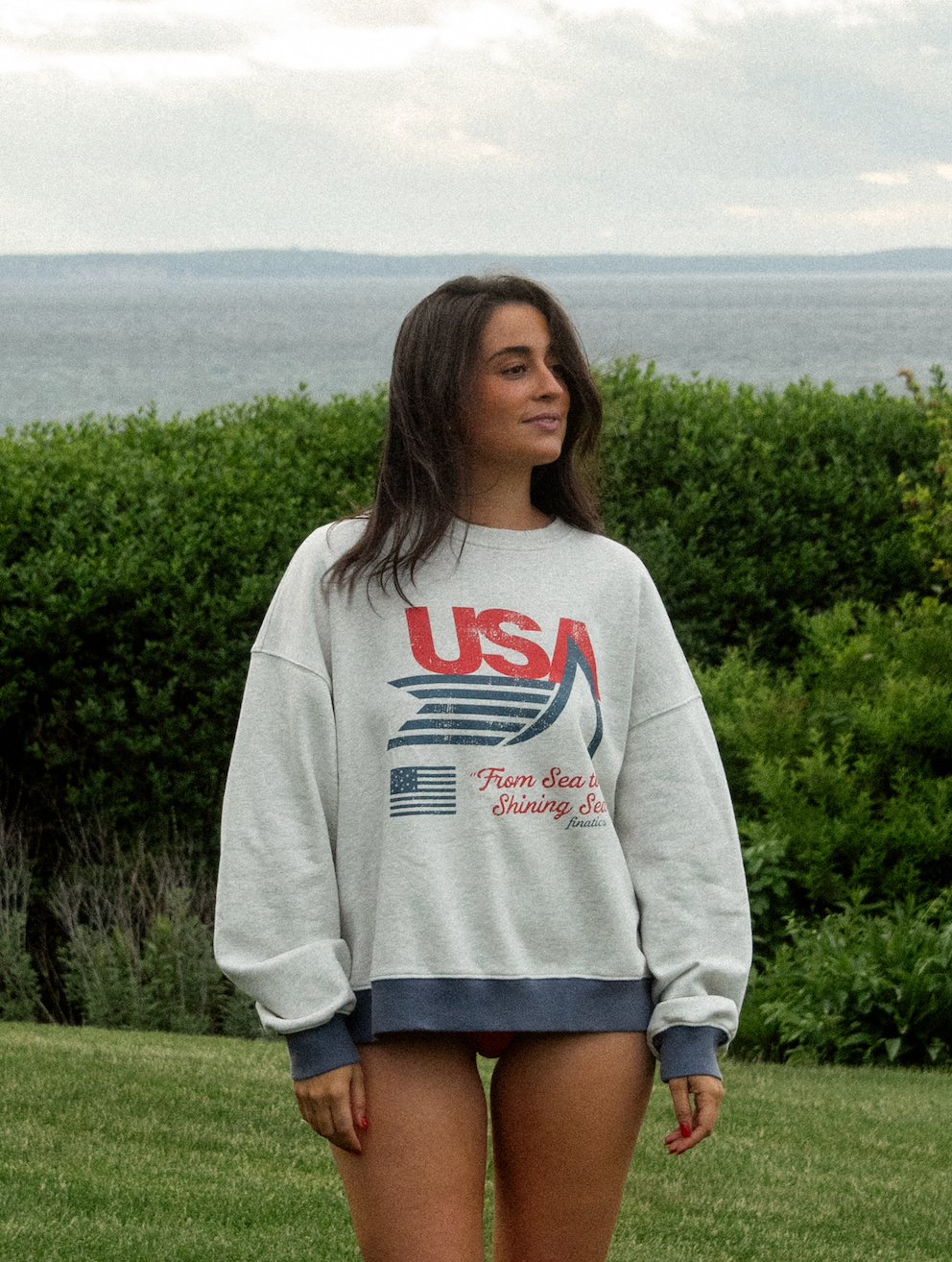 USA CREWNECK