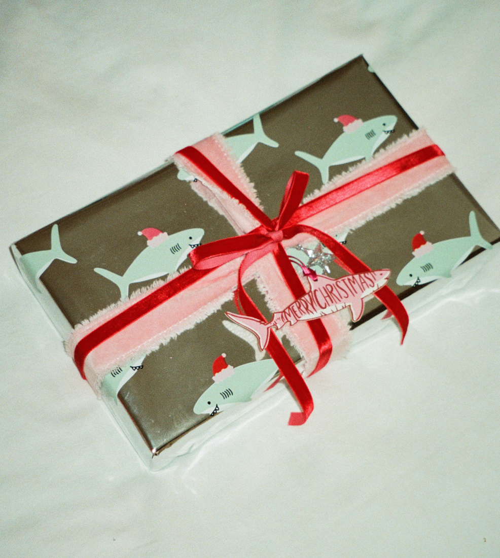 SANTA JAWS GIFT WRAP ROLL